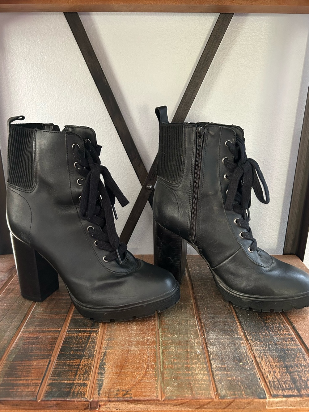 Steve Madden Black Zip Up Ankle Boots SIZE 9
